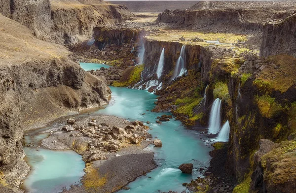 Sigoldugljufur, kaňon s vodopády na Islandu — Stock fotografie