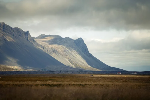 スネイフェルズネス半島の美しい山の風景,アイスランド — ストック写真