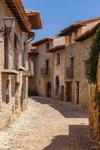 Schöne Kopfsteinpflasterstraße Mittelalterlichen Dorf Mirambel Teruel Aragon Spanien — Stockfoto