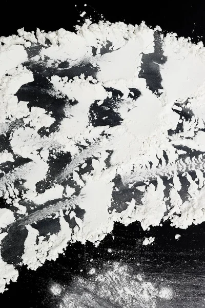Белый Порошок Черном Фоне — стоковое фото