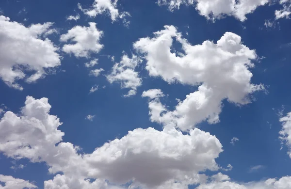 Céu Azul Como Fundo — Fotografia de Stock