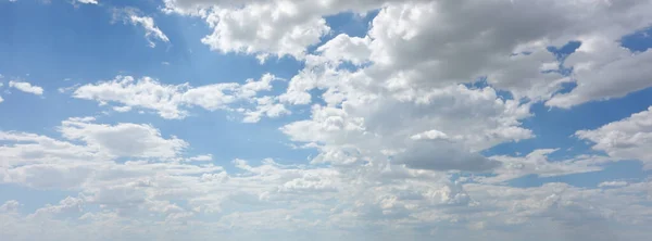 Blauer Himmel Als Hintergrund — Stockfoto