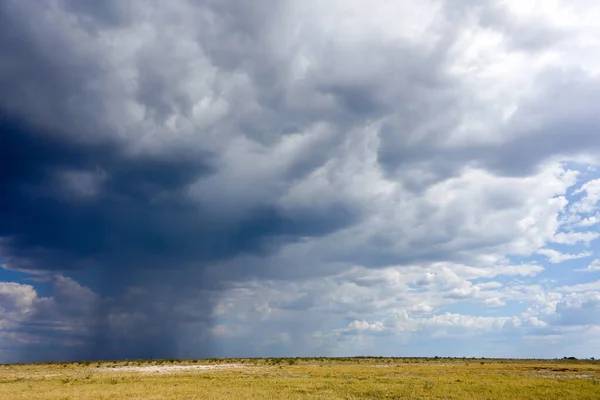 Cloudy Landscape Africa — Stock Photo, Image