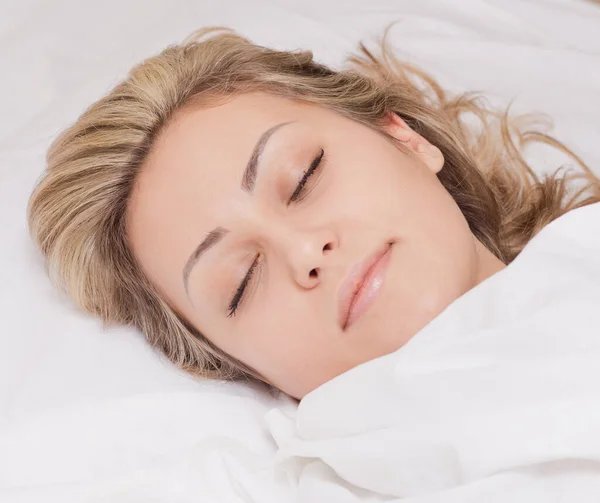 Young Beautiful Woman Sleeping Bed — Stock Photo, Image