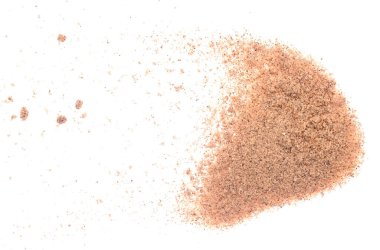 Beyaz arkaplanda izole kum