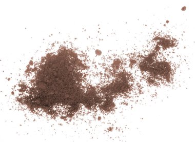 beyaz arka planda izole edilmiş kahve