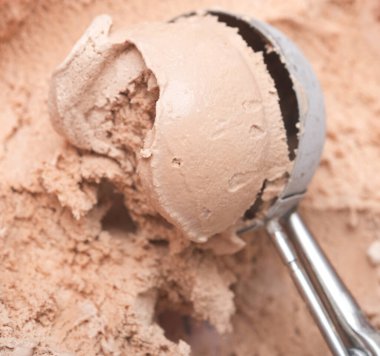 çikolatalı dondurma.