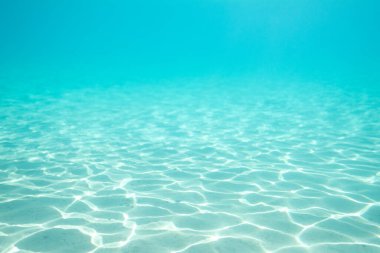 Arka plan olarak su altında güzel