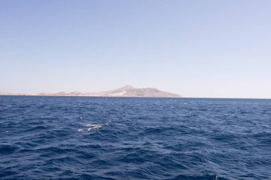 Güzel mavi deniz ve gökyüzü