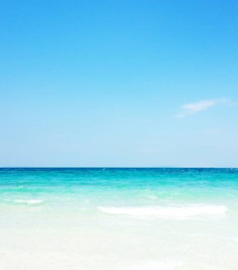 Parlak, güzel tropikal deniz