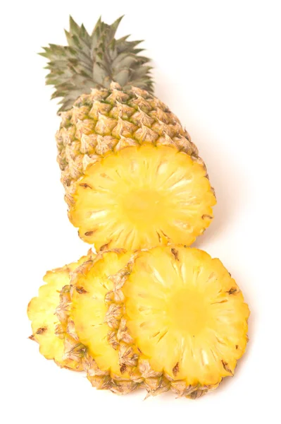 Mogen Ananas Isolerad Vit Bakgrund — Stockfoto