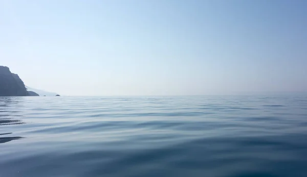 Zamazane Morze Błękitne Niebo — Zdjęcie stockowe