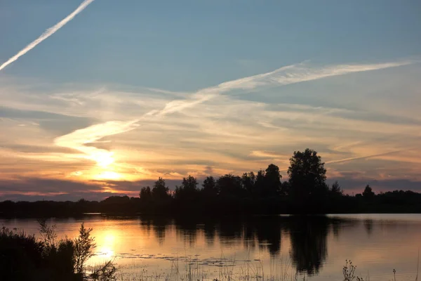 Sonnenuntergang Über Dem Abendsee — Stockfoto