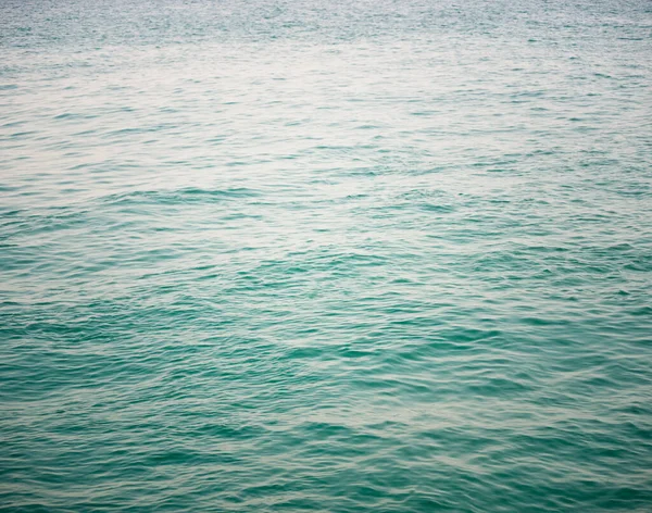 海の水を背景に — ストック写真