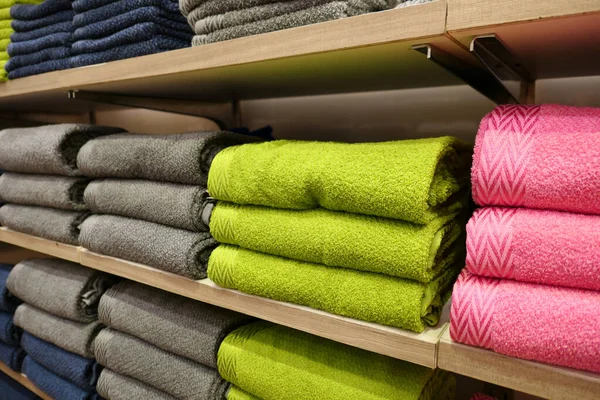 Piles Towels Shelves — Stock Photo, Image