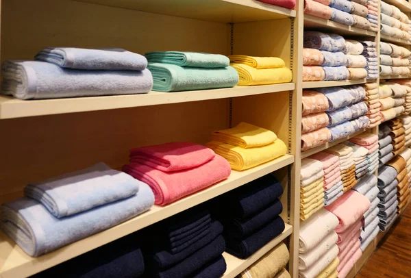 Piles Towels Shelves — Stock Photo, Image