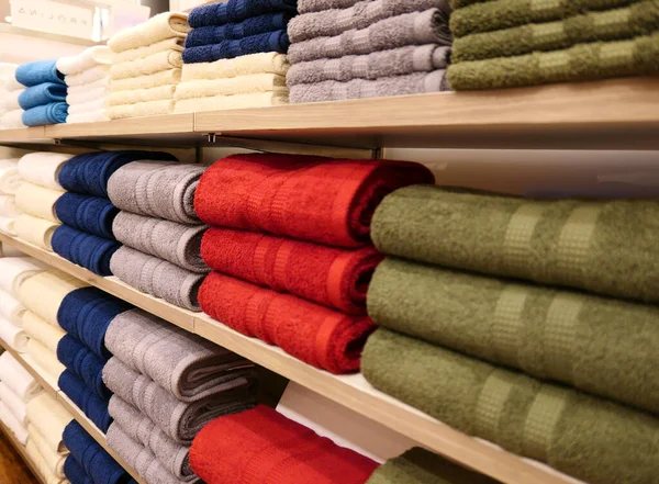 Piles Towels Shelves — Stock Photo, Image