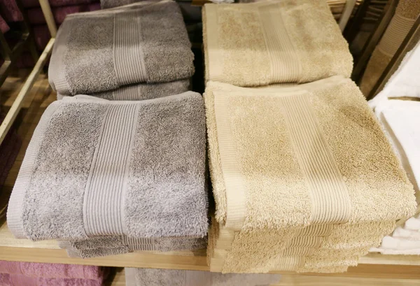 Stapels Handdoeken Planken — Stockfoto
