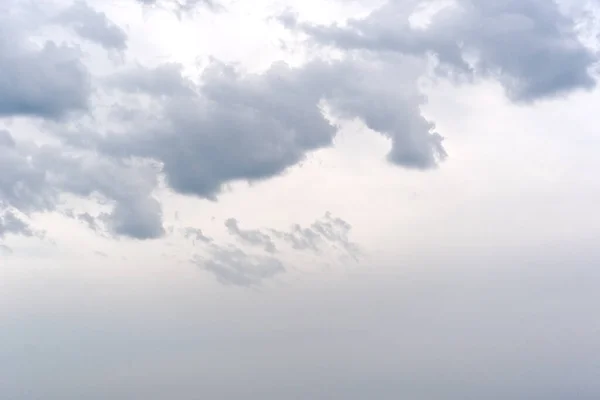 乌云密布的雨天 — 图库照片