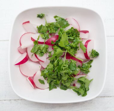 Maydanozlu turp salatası.