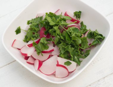 Maydanozlu turp salatası.