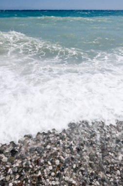 Güzel deniz ve mavi gökyüzü