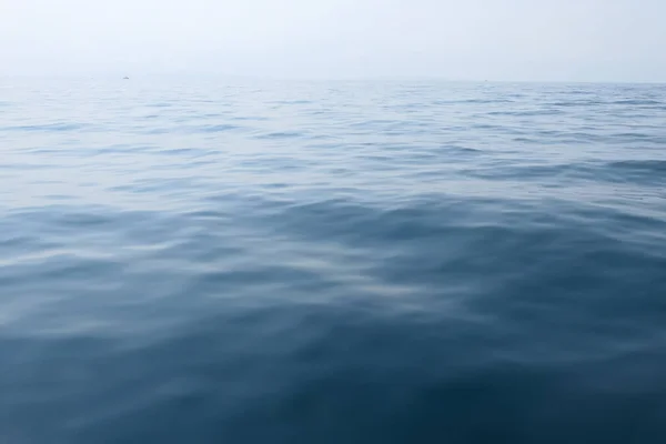 Голубое Спокойное Море — стоковое фото
