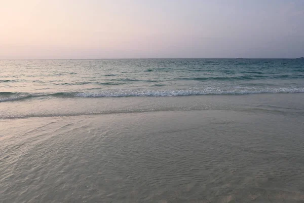 热带沙滩落日 — 图库照片