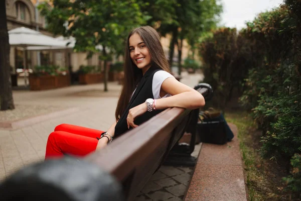 Portrait of beautiful brunette with long hair — Stock Photo, Image