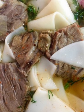 etli erişte çorbası yemek yakın çekim