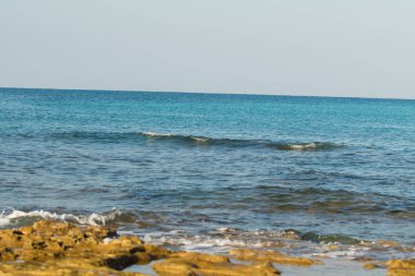 Sahilde, manzara sörf dalga deniz