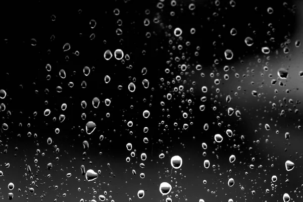 Regentropfen Auf Schwarzem Glas — Stockfoto