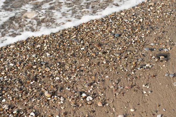 Çakıl Plajı Deniz Kıyısı Görünümü — Stok fotoğraf