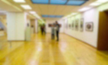 defocusing, alışveriş merkezinde yürüyen insanlar