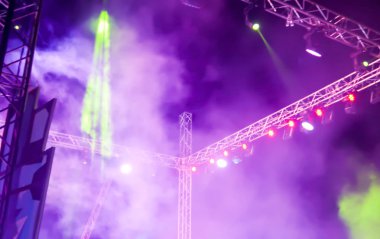 Festivaller duman bulanık gece aydınlatma