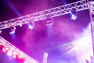 Festivaller duman bulanık gece aydınlatma
