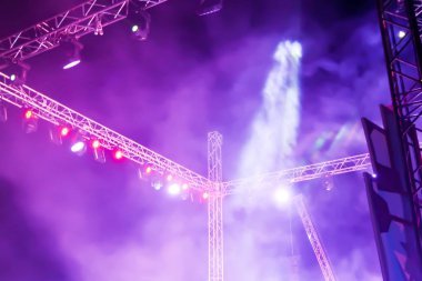 Festivaller duman bulanık gece aydınlatma