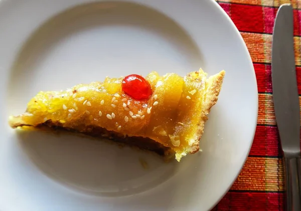 Slice Cake White Plate — Stock Photo, Image