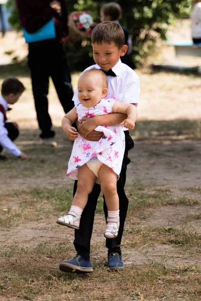 Petropavlovsk Kazakhstan September 2017 School Line Schoolyard Pupils Teachers Children — Stock Photo, Image