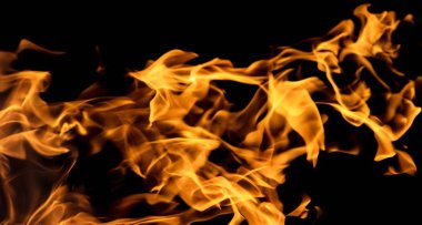 alevler siyah arkaplanda