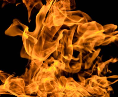 alevler siyah arkaplanda