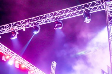Festivaller duman bulanık gece aydınlatma