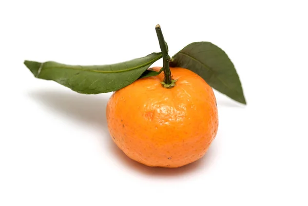 Tangerinas Sobre Fundo Branco Isolado — Fotografia de Stock