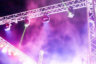 Festivaller duman bulanık gece aydınlatma