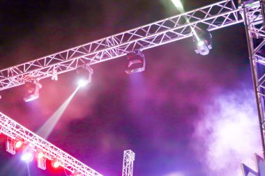 Festivaller duman bulanık gece aydınlatma