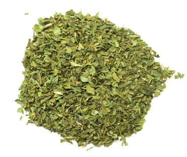 Kurutulmuş rendelenmiş yeşil yaprakları çay, nane, tütün
