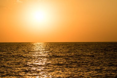günbatımı deniz manzara