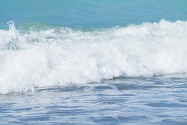 Sahilde, manzara sörf dalga deniz