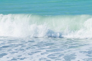 Sahilde, manzara sörf dalga deniz