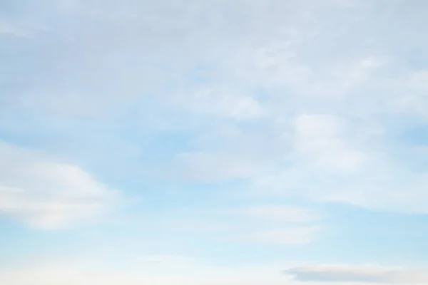 Cirrus Mraky Modré Obloze Pozadí — Stock fotografie